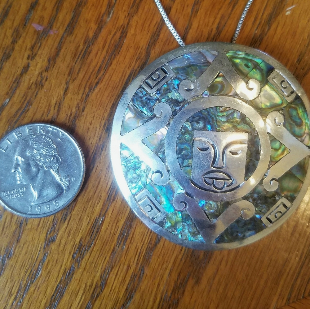 Neo-Aztec SS Pendant - Picture 4 of 6
